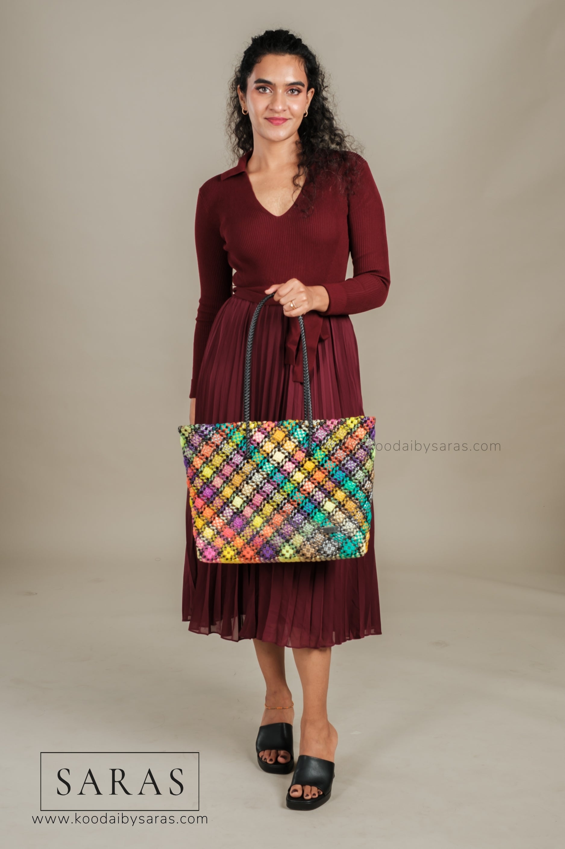 Colour Biscuit Koodai - SARAS