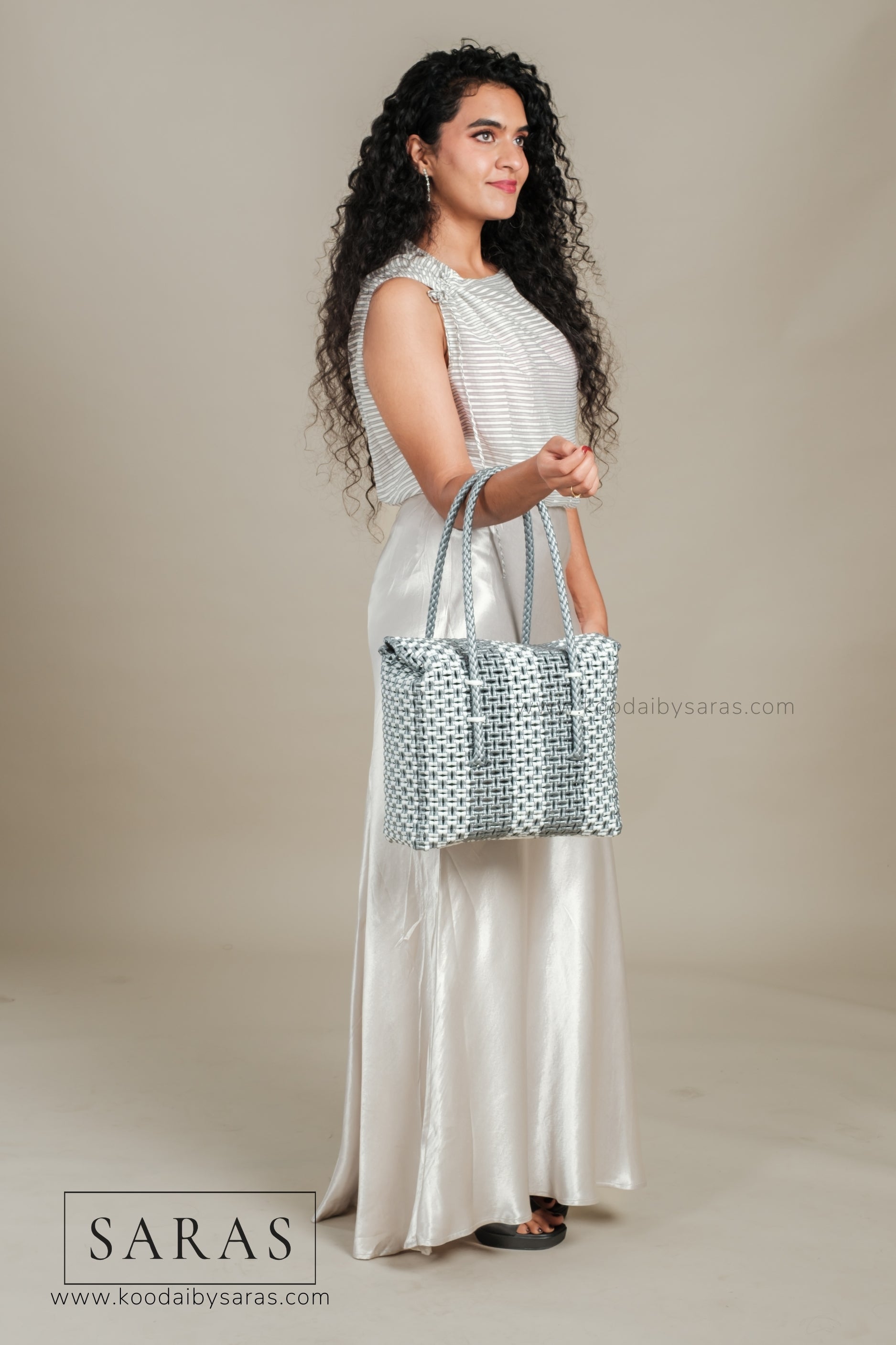 Gray & White Lunch Koodai - SARAS