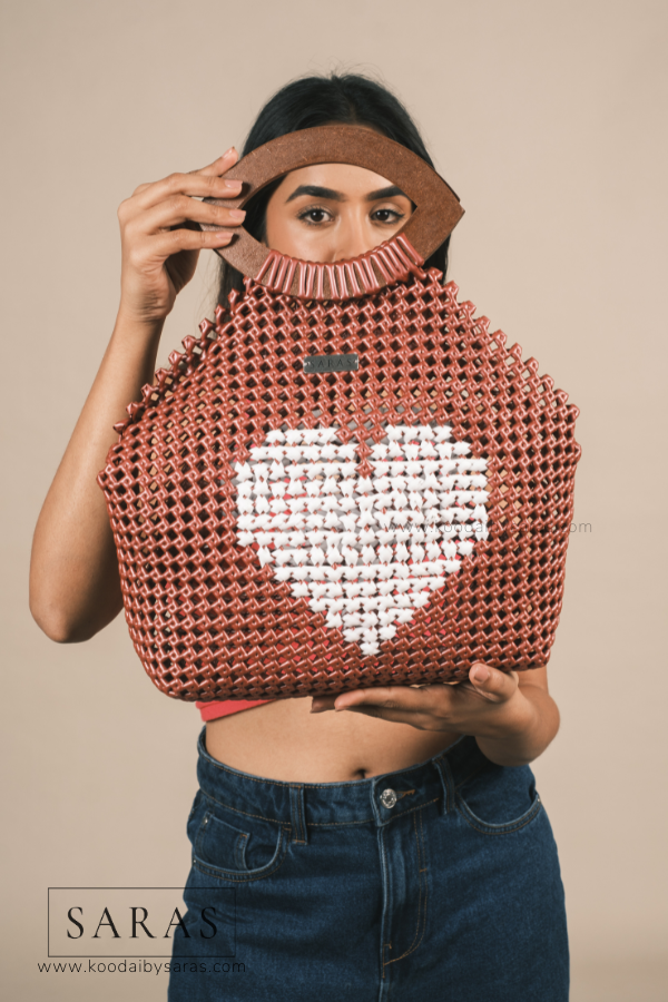 Vintage Love Koodai - SARAS