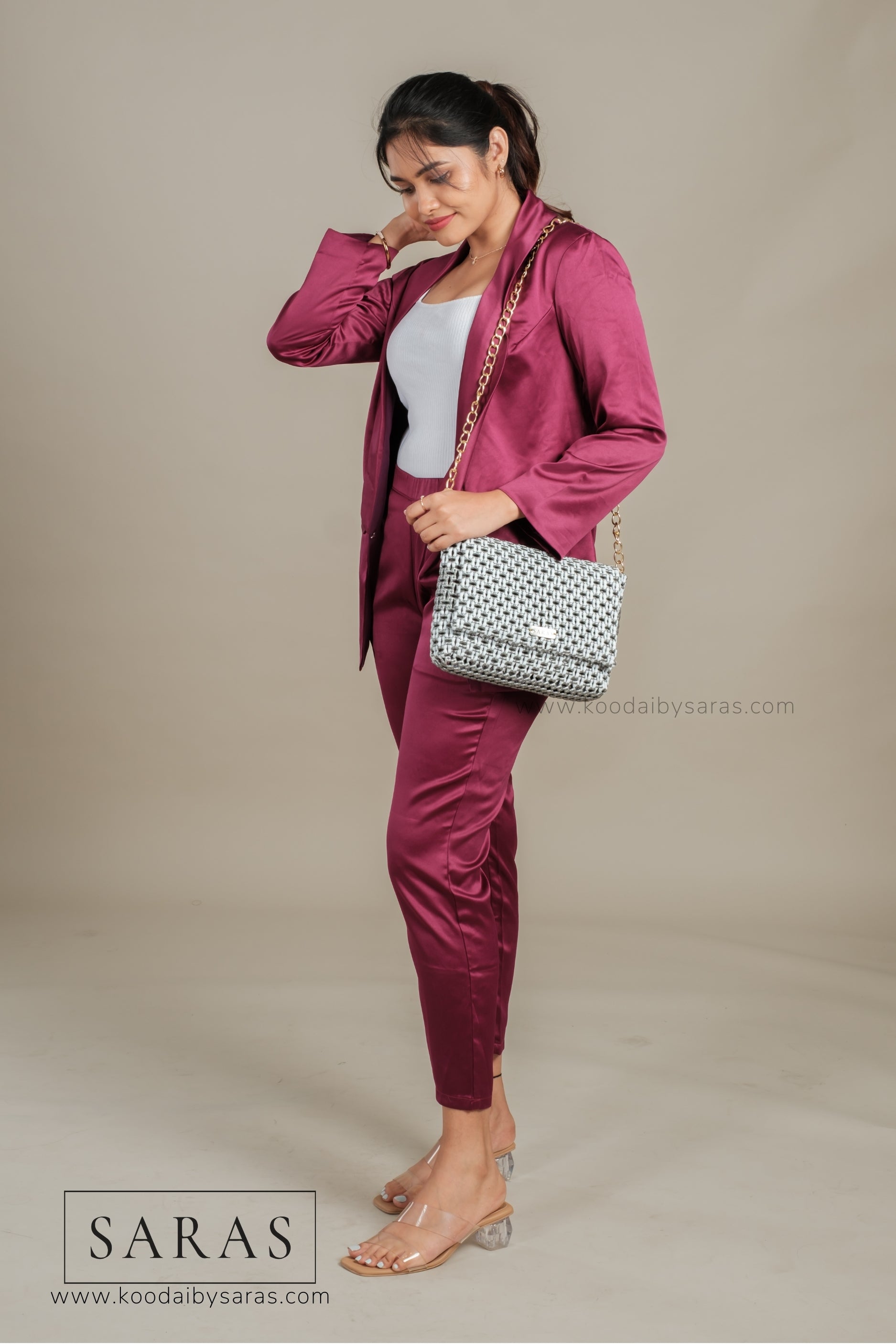 Gray X White Sling Koodai (Comes with removable Gold Chain Sling) - SARAS